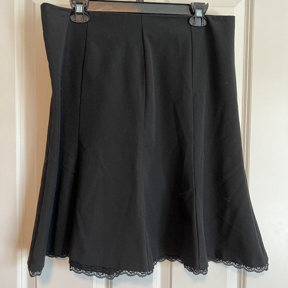 Black skater skirt with lace trim at bottom - Picture 1 of 3
